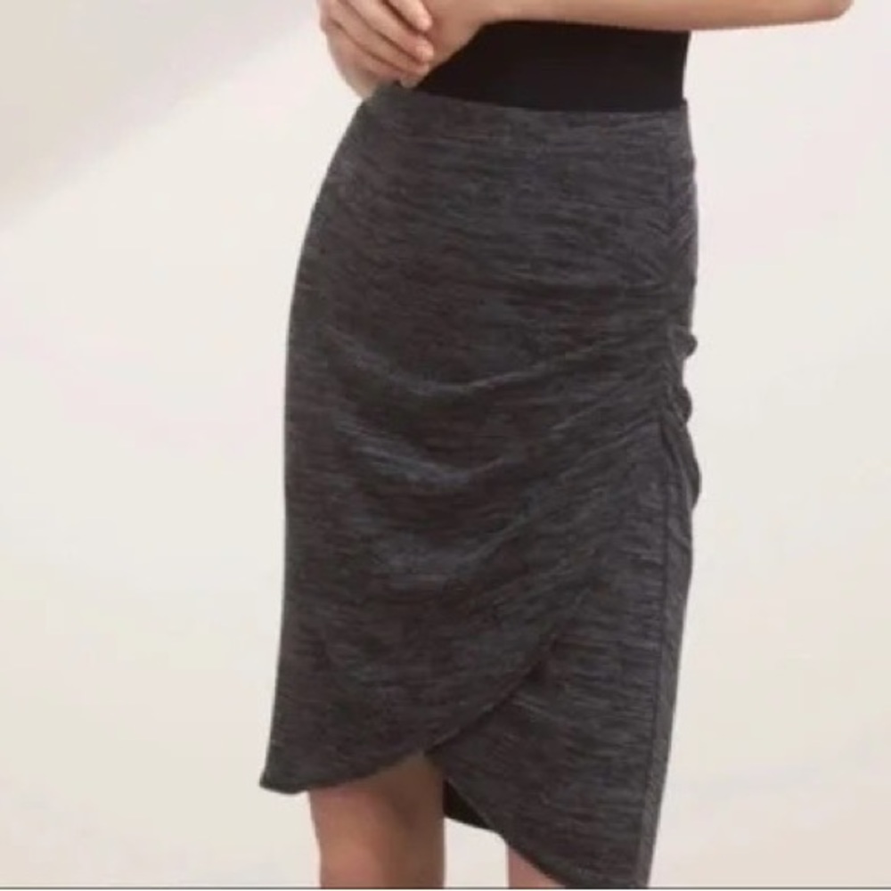 LIGHT GREY Aritzia Wilfred Wrap Skirt